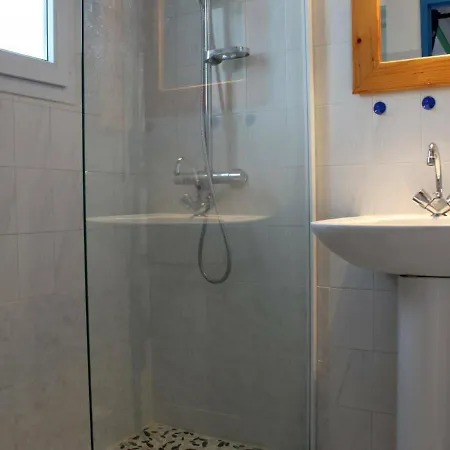 Maison 3 Pieces, Terrasse, Proche Plage, Calme - Fr-1-246A-69