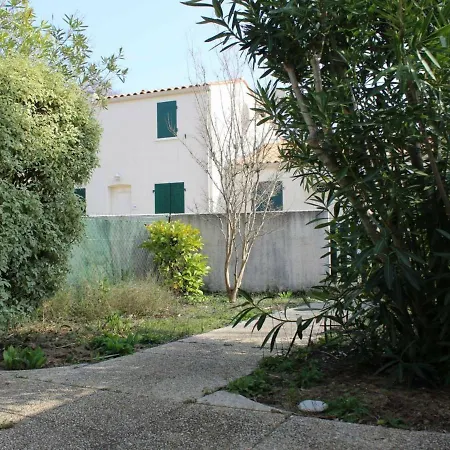 Maison 3 Pieces, Terrasse, Proche Plage, Calme - Fr-1-246A-69 Vakantiehuis