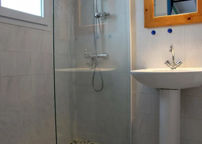 Maison 3 Pieces, Terrasse, Proche Plage, Calme - Fr-1-246a-69